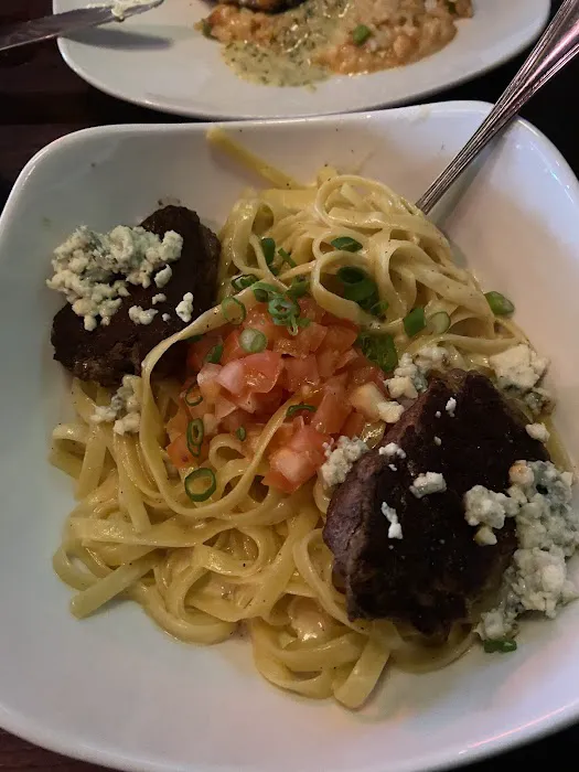 Delmonico’s Italian Steakhouse 10