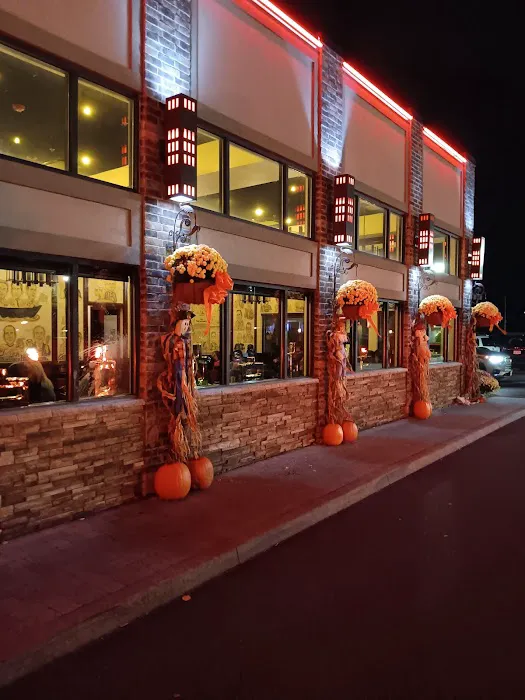 Delmonico’s Italian Steakhouse 7