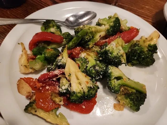 Cafe CaNole Bakery & Restaurant 2