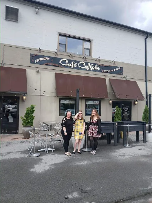 Cafe CaNole Bakery & Restaurant 5