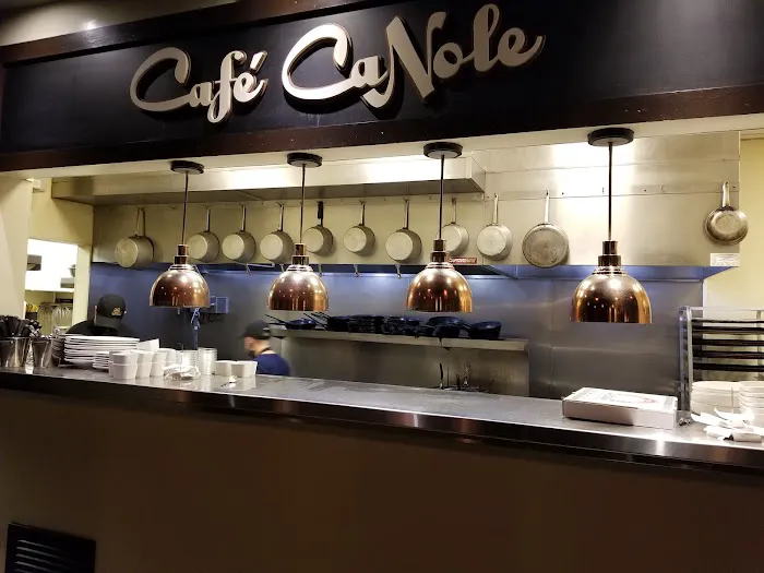 Cafe CaNole Bakery & Restaurant 6