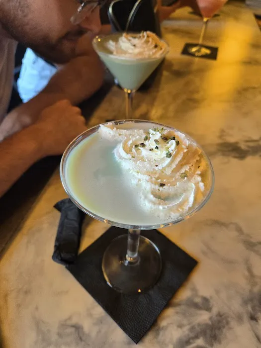 Cafe CaNole Bakery & Restaurant 4