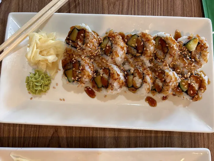 Queen Sushi & Asian Cuisine 10