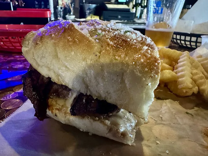 Old School Bar & Grill 5