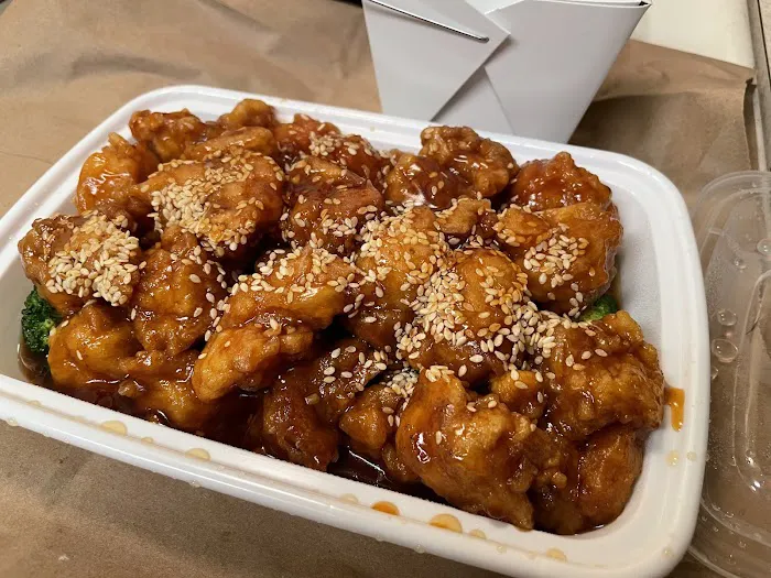 China Wok Chinese Restaurant 4