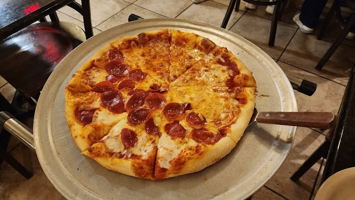 Capri Pizzeria 8
