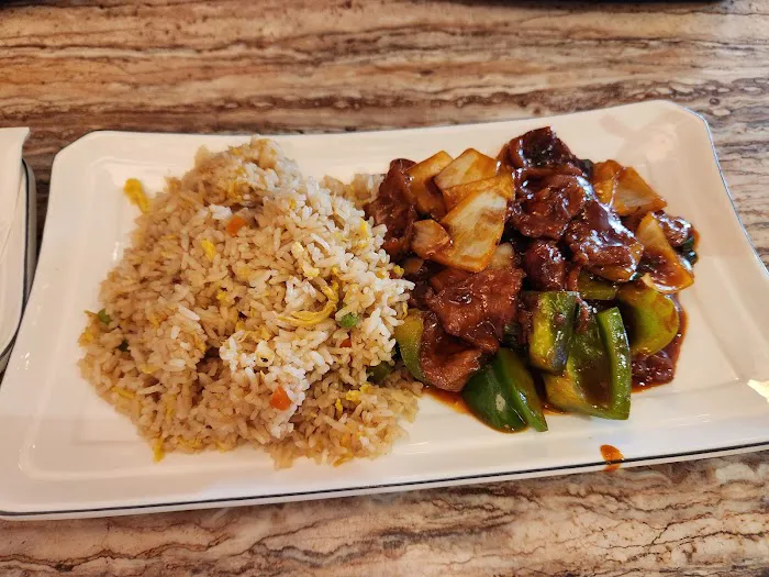 Red Chili Restaurant - Syracuse 4