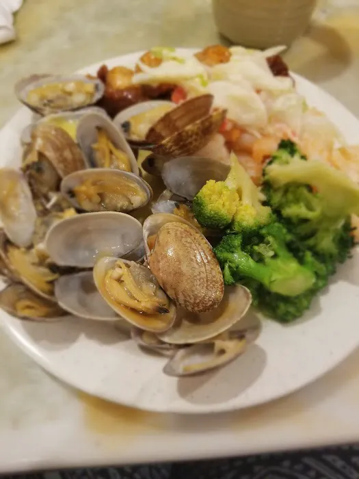 Lin Li Chinese Restaurant 1