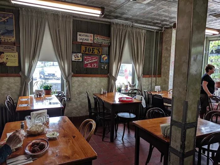 Joe's Restaurant 4
