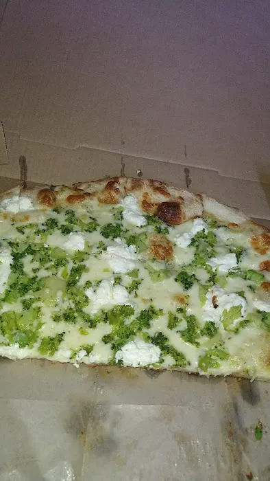 Ed's Pizza Place 3