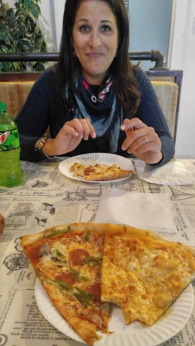 Ed's Pizza Place 6