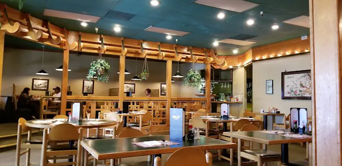 Golden Wok Chinese Restaurant 5