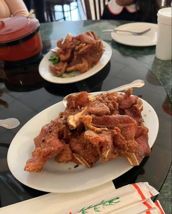 Nee House Chinese Restaurant 7