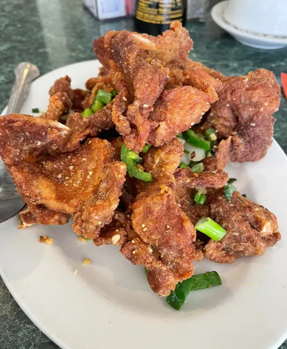 Nee House Chinese Restaurant 10