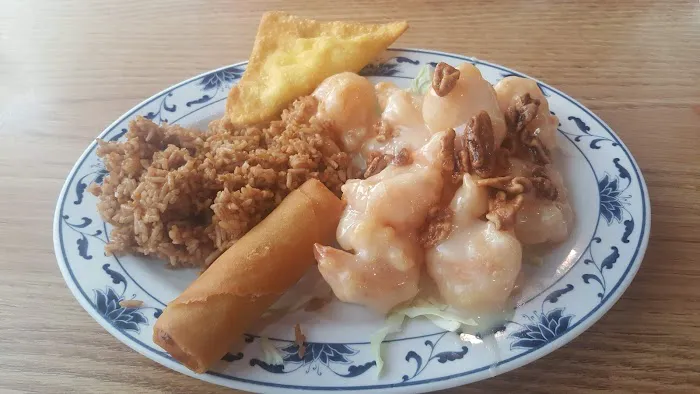 Golden Dragon Restaurant 7