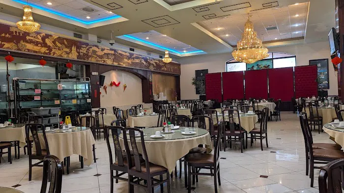 Mekong Palace Dim Sum Chinese Restaurant 4