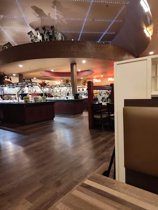 Lin's Grand Buffet 4