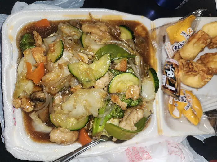 Chung Ming Chinese Restaurant 9