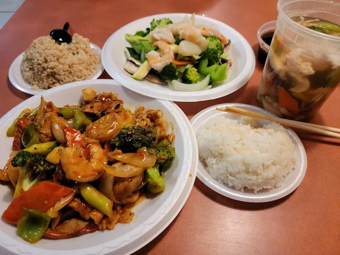 Yummy Yummy Chinese Restaurant 3