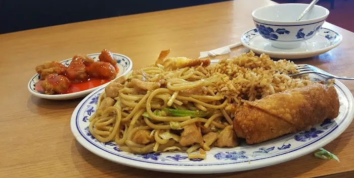 PongPong Chinese Cuisine 7