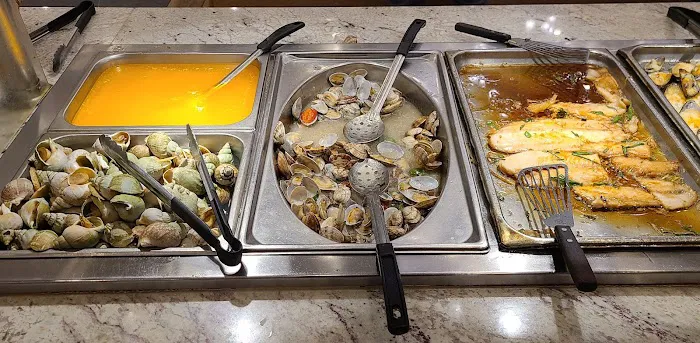 Pacific Seafood Buffet 3