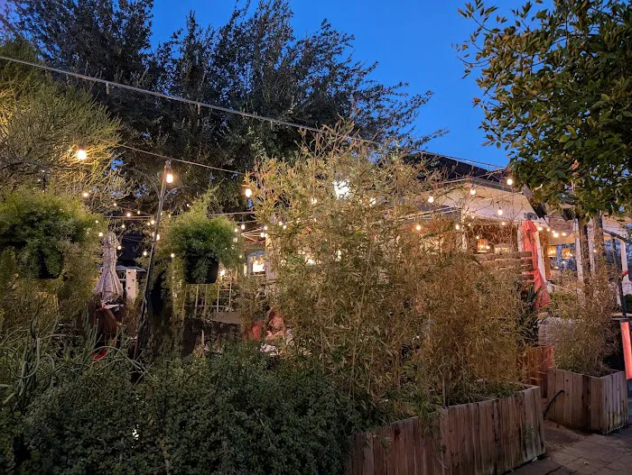Que Sazon South American Cuisine & Ceviche Bar 3