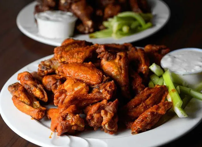 Long Wongs 8