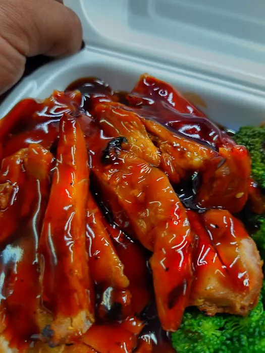 Yoshi's Fresh Asian Grill 7