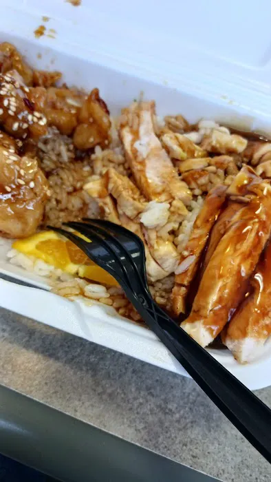 Yoshi's Fresh Asian Grill 3