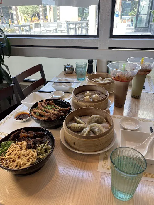Dumpling Bar Chinese Restaurant 10