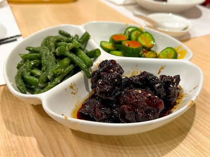 Dumpling Bar Chinese Restaurant 4