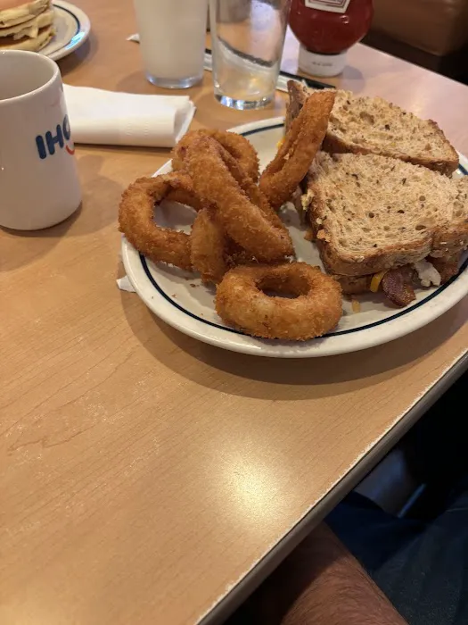 IHOP 8