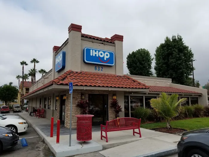 IHOP 6