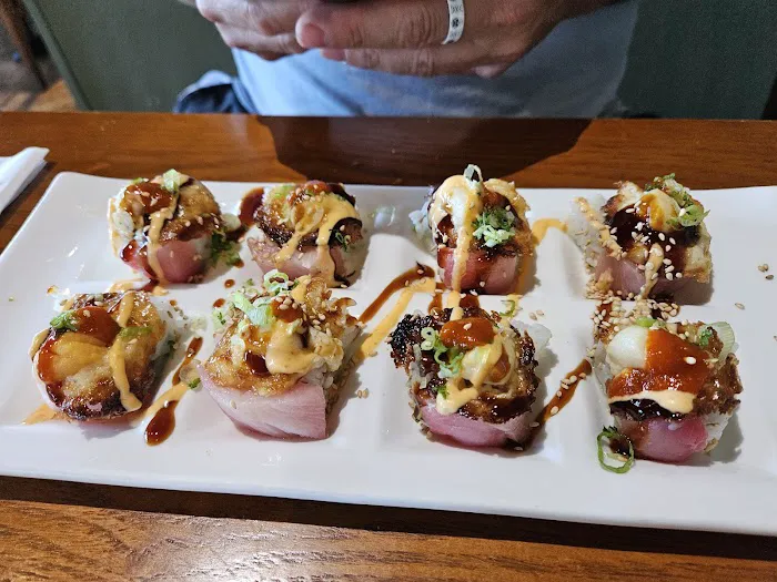 Cafe de Thai And Sushi 4