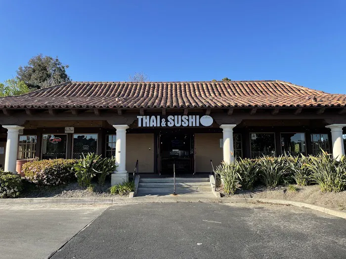 Cafe de Thai And Sushi 10