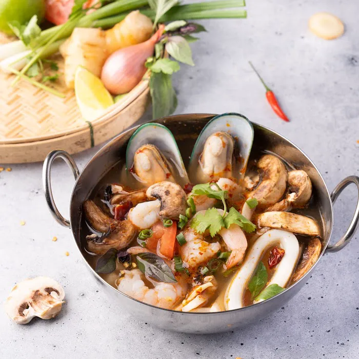Kinaly Lao & Thai Restaurant (Carlsbad) 3