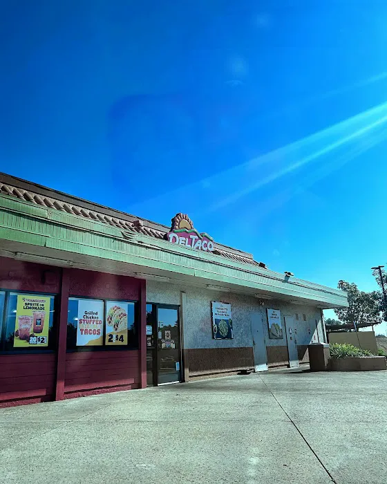 Del Taco 4