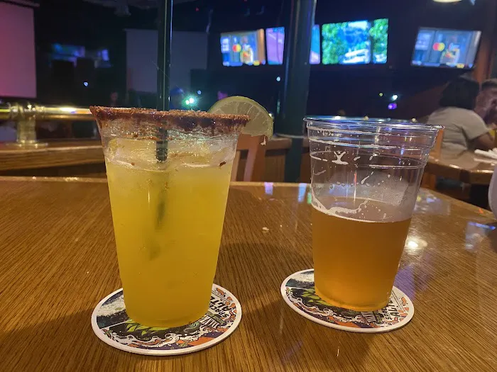 Rookies Sports Bar 6