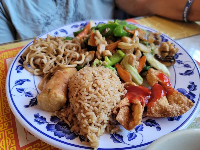 Bamboo House Restaurant 5