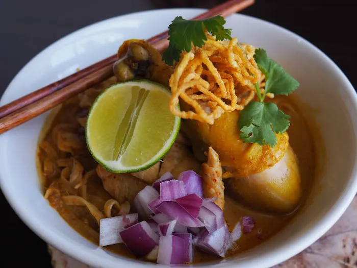 Thai Society Restaurant 10