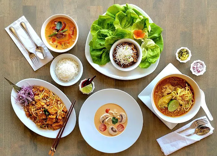 Thai Society Restaurant 8