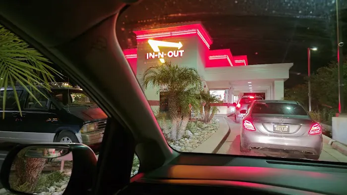 In-N-Out Burger 15