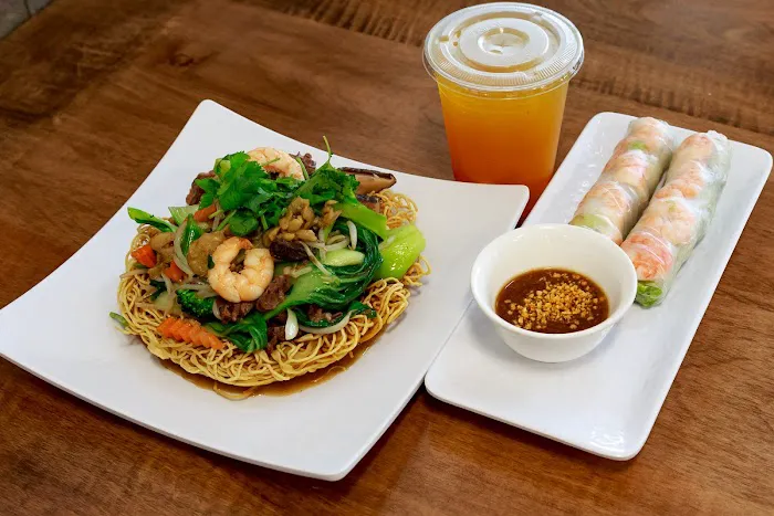 Pho Bowl and Grill 1