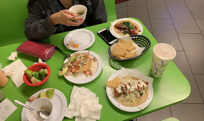 Mariscos La Baja 1