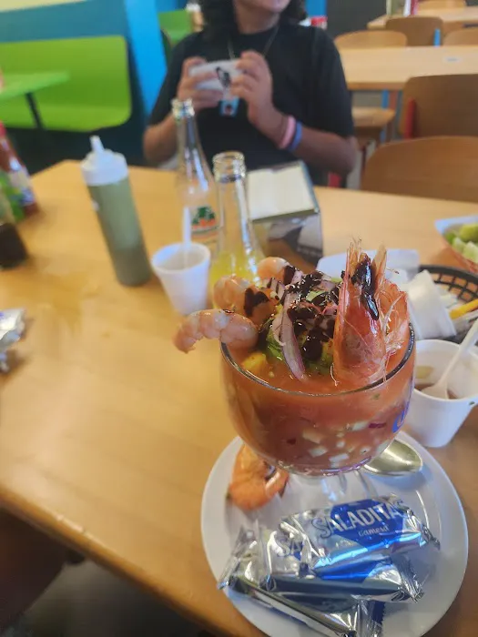 Mariscos La Baja 7
