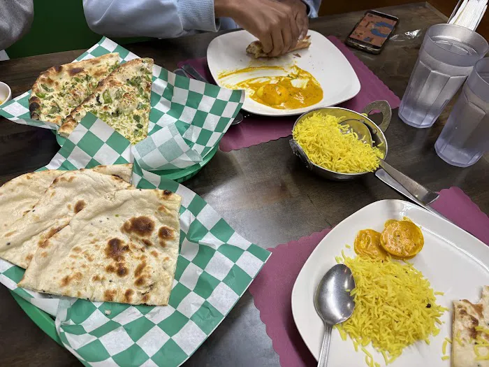Turmeric Hut - Indian Restaurant 4