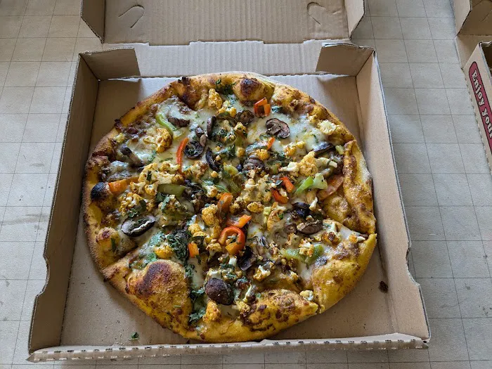 Tikka Pizza Kitchen 6