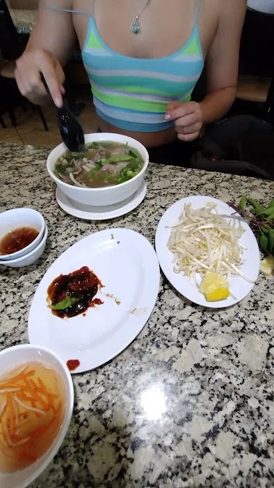 Pho Lee 3