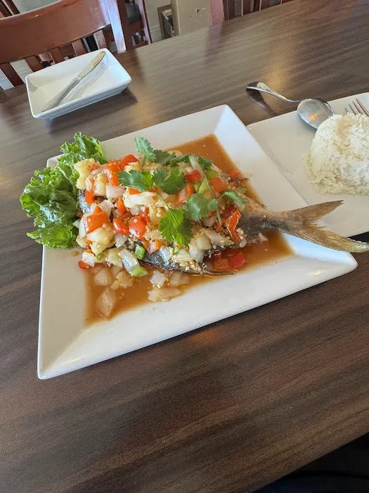 Pad Thai Restaurant 8