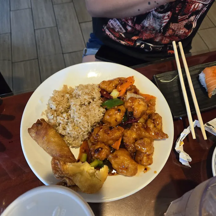 Fujiya Asian Cuisine 4